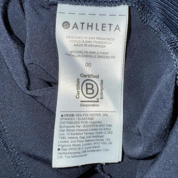 NWOT Athleta Brooklyn Mid Rise Ankle Navy Pants Size 00 - Picture 6 of 6